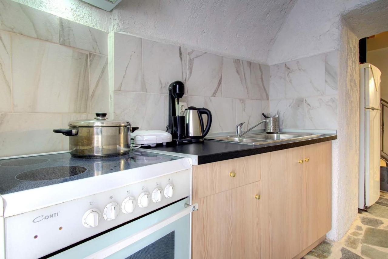 Παραδοσιακό Σπίτι Στο Χωριο Appartement Agioi Deka  Buitenkant foto