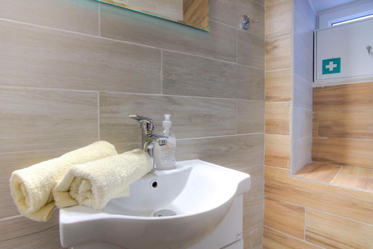Παραδοσιακό Σπίτι Στο Χωριο Appartement Agioi Deka  Buitenkant foto