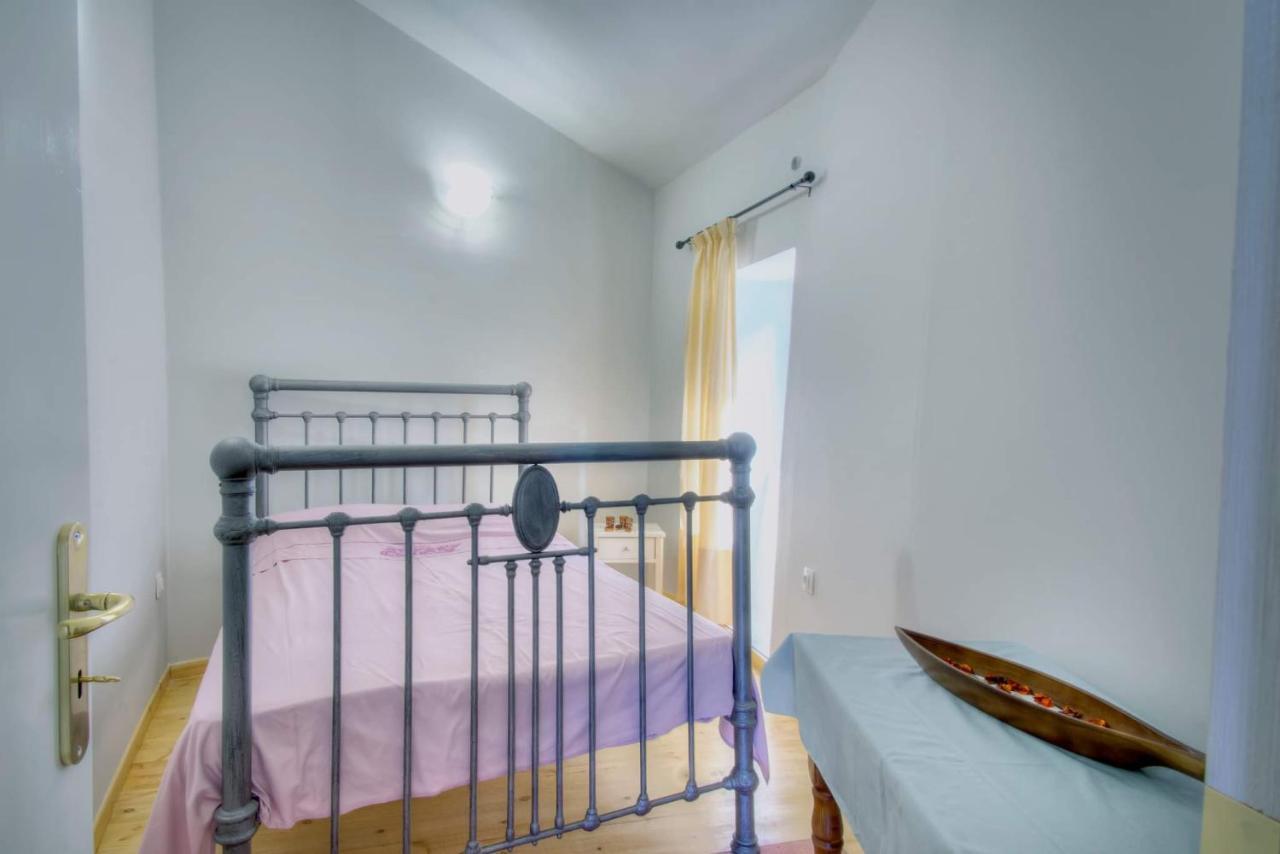 Παραδοσιακό Σπίτι Στο Χωριο Appartement Agioi Deka  Buitenkant foto