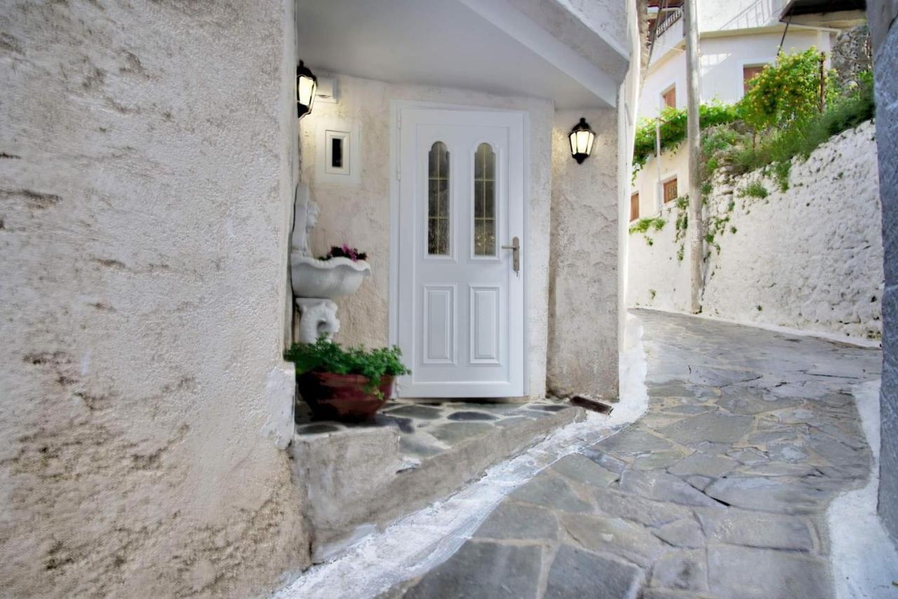 Παραδοσιακό Σπίτι Στο Χωριο Appartement Agioi Deka  Buitenkant foto